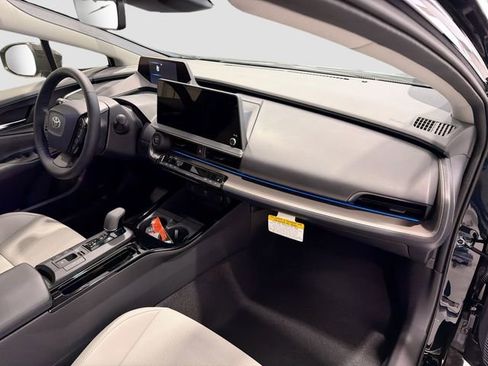 New 2026 Toyota Prius XLE image 24