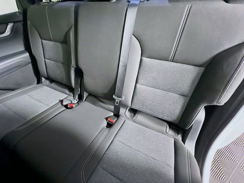 Used 2025 GMC Acadia Elevation image 25