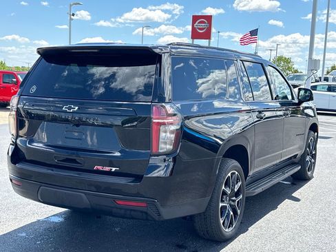 Used 2024 Chevrolet Suburban RST w/ Luxury Package AWD/4WD image 3