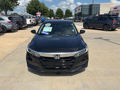 Used 2018 Honda Accord LX image 2