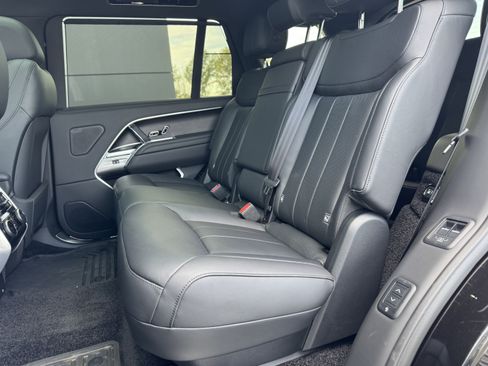 Certified 2025 Land Rover Range Rover Long Wheelbase SE AWD/4WD image 27