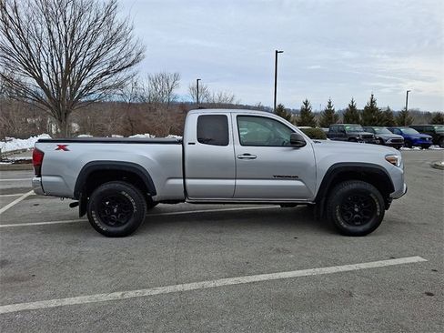 Certified 2023 Toyota Tacoma SR5 w/ SX Package image 7