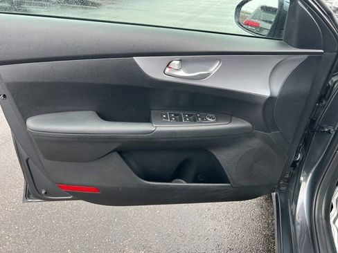 Certified 2024 Kia Forte LXS w/ LXS Technology Package image 24