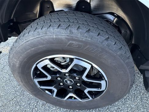 Used 2024 Ford Bronco Outer Banks image 18
