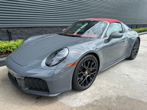 Certified 2025 Porsche 911 Targa 4 GTS AWD/4WD image 7