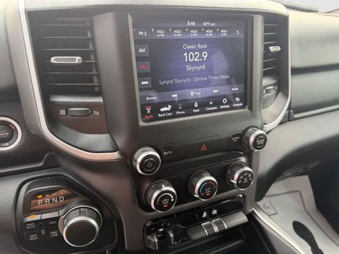 Used 2021 RAM 1500 Big Horn AWD/4WD image 14