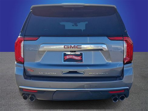Used 2021 GMC Yukon XL Denali w/ Denali Premium Package image 5