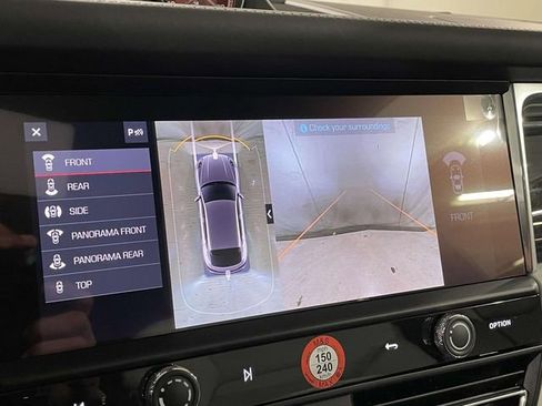 New 2026 Porsche Macan GTS image 32