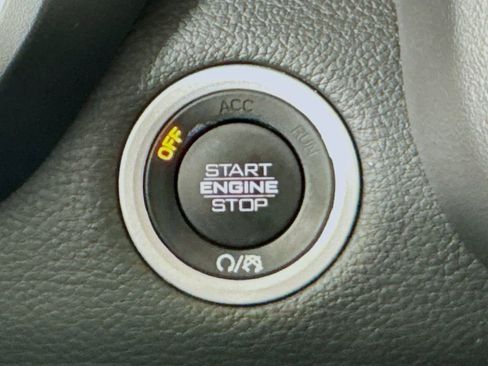 Used 2022 RAM 1500 Big Horn image 30