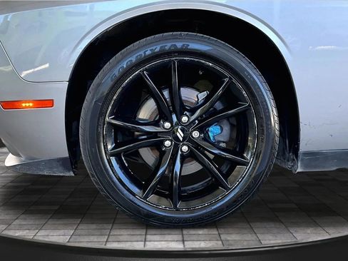 Used 2018 Dodge Challenger SXT Plus RWD image 30