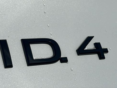 New 2026 Volkswagen ID.4 Pro S image 28