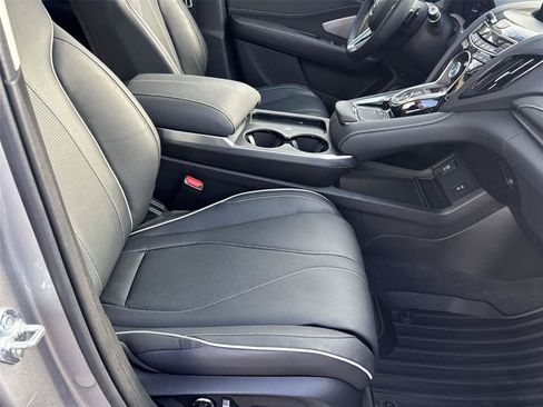 Certified 2025 Acura RDX SH-AWD w/ Advance Package image 18