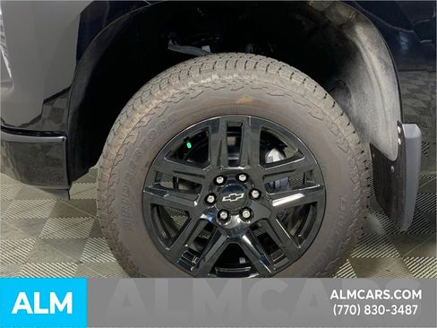 Used 2025 Chevrolet Silverado 1500 LT Trail Boss image 14