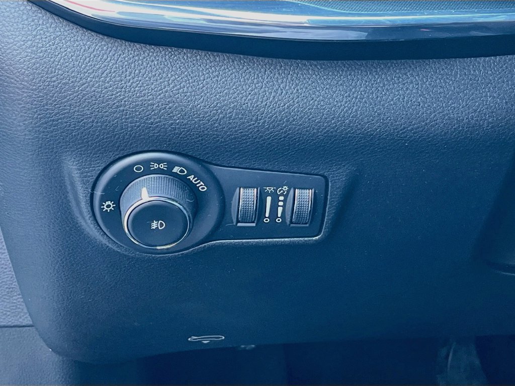 Used 2023 Jeep Compass High Altitude AWD/4WD image 10