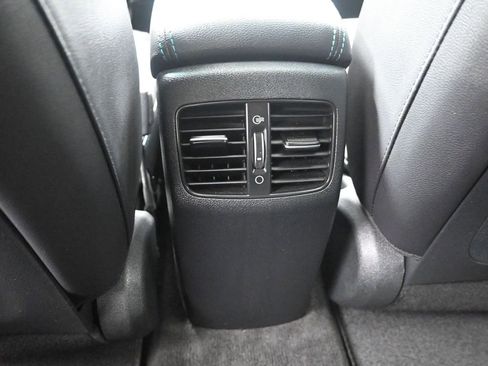 Used 2021 Kia Niro EX Premium image 30