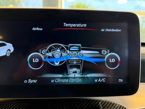 Used 2018 Mercedes-Benz GLC 63 AMG 4MATIC image 31