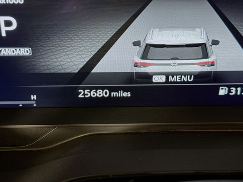 Used 2024 Nissan Pathfinder Platinum w/ Cargo Package image 13