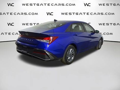 Used 2024 Hyundai Elantra SEL image 43