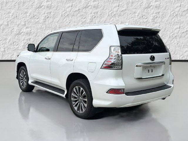 Used 2021 Lexus GX 460 Luxury w/ Accessory Package AWD/4WD image 5