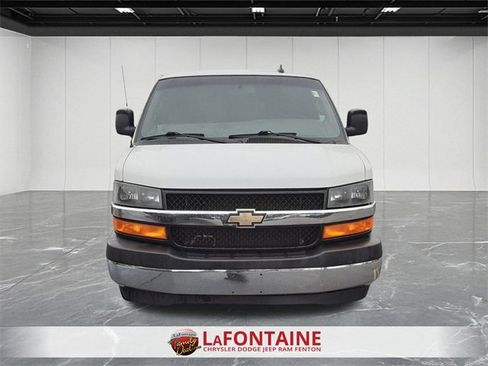 Used 2021 Chevrolet Express 2500 w/ Driver Convenience Package image 8