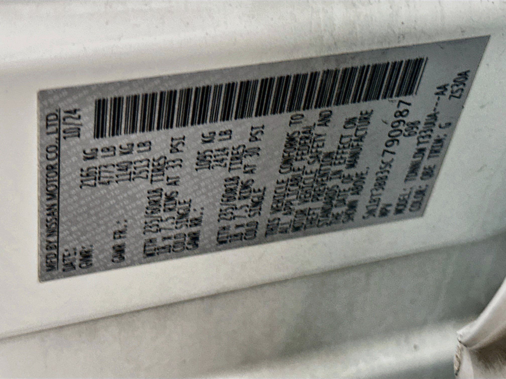Used 2025 Nissan Rogue SV AWD/4WD image 12