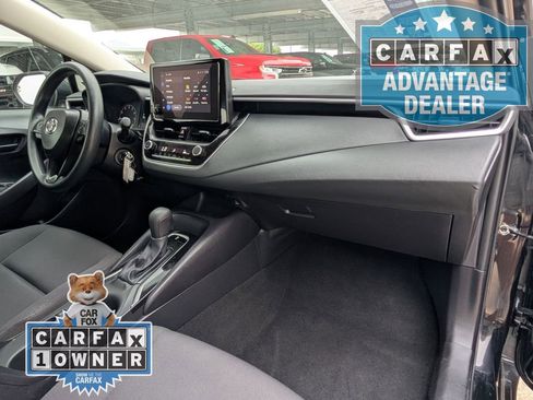 Used 2025 Toyota Corolla LE FWD image 23