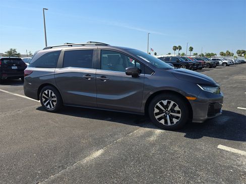 New 2026 Honda Odyssey EX-L image 2