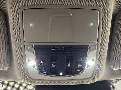 New 2026 Acura RDX SH-AWD w/ Advance Package image 9