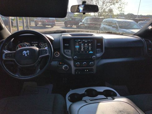 Used 2024 RAM 2500 Tradesman w/ Chrome Appearance Group AWD/4WD image 12