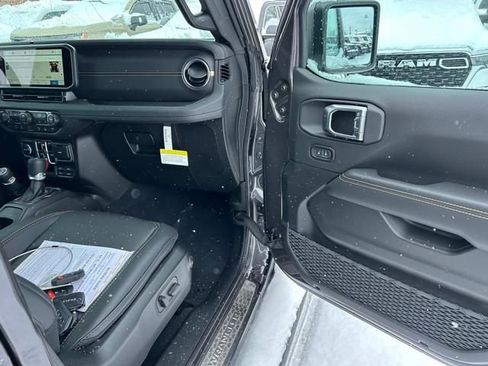New 2026 Jeep Wrangler Unlimited Sahara AWD/4WD image 30