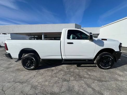 Used 2025 RAM 2500 Tradesman w/ Safety Group AWD/4WD image 2