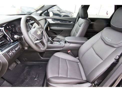 New 2025 Cadillac XT5 Premium Luxury w/ Technology Package image 6