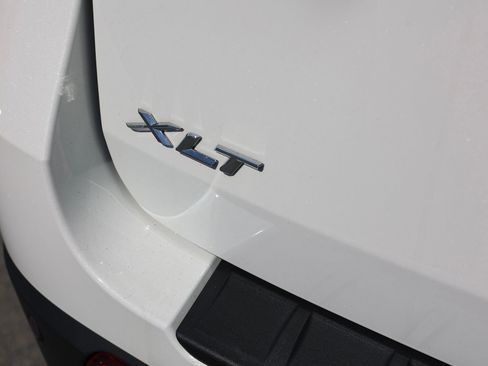 Used 2023 Ford Explorer XLT w/ Equipment Group 202A image 9