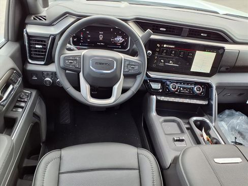 New 2026 GMC Sierra 2500 Denali w/ Denali Reserve Package image 3