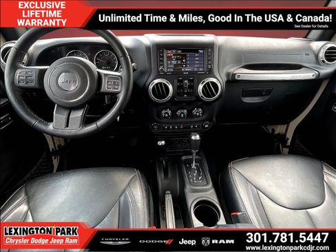 Used 2017 Jeep Wrangler Unlimited Rubicon w/ Dual Top Group AWD/4WD image 7