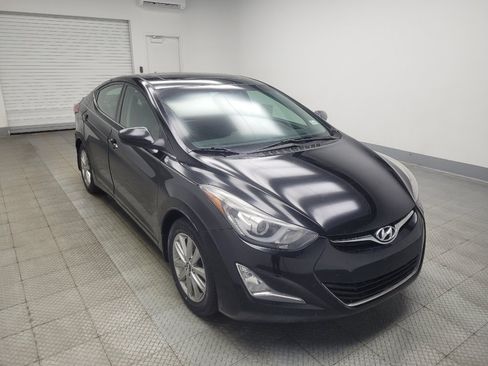 Used 2015 Hyundai Elantra SE w/ Option Group 03 FWD image 13