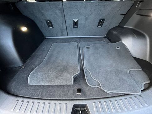 Used 2025 Chevrolet Equinox LT image 31