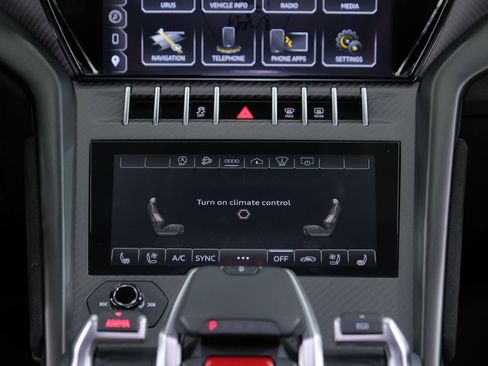 Used 2024 Lamborghini Urus Performante AWD/4WD image 65