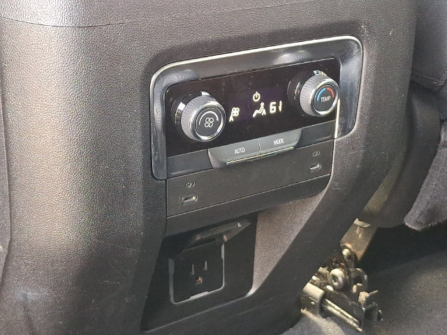 Used 2025 Chevrolet Tahoe Z71 AWD/4WD image 18
