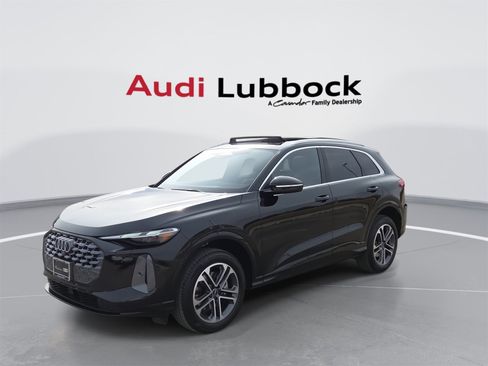 Certified 2025 Audi Q5 Premium w/ Convenience Package image 4