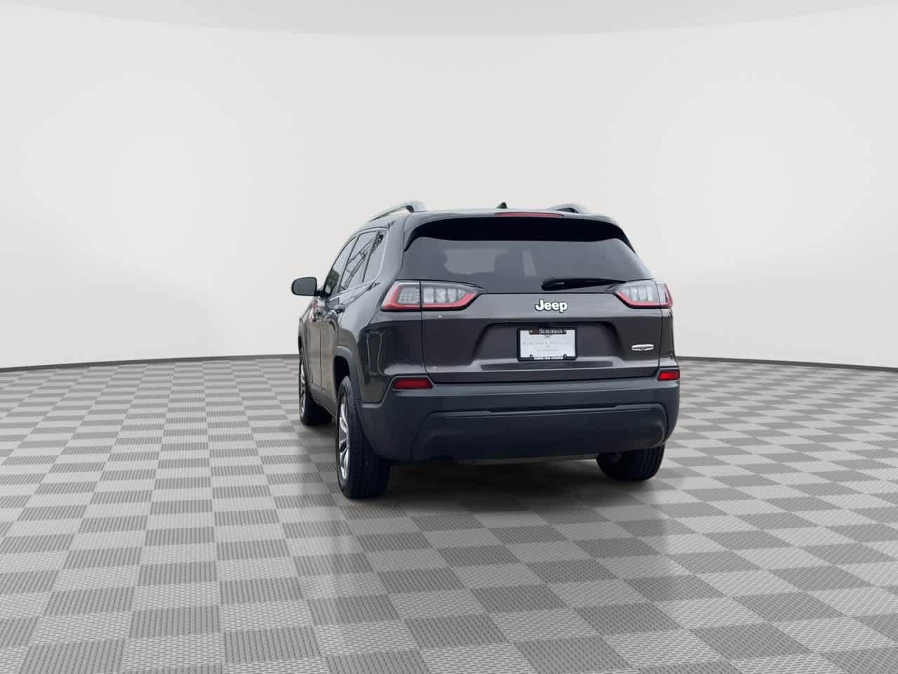 Used 2019 Jeep Cherokee Latitude Plus w/ Comfort/Convenience Group FWD image 7