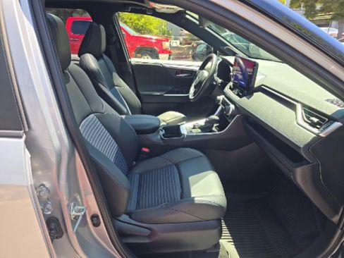 Used 2023 Toyota RAV4 XSE AWD/4WD image 6