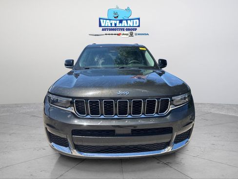 Certified 2023 Jeep Grand Cherokee L Limited RWD image 18