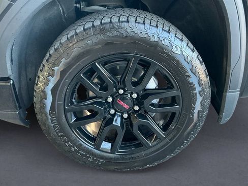 Used 2024 GMC Sierra 1500 Elevation AWD/4WD image 9
