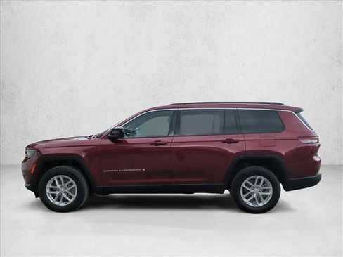 Used 2024 Jeep Grand Cherokee L Laredo RWD image 10