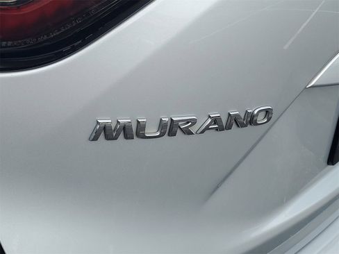 Used 2023 Nissan Murano SV image 27