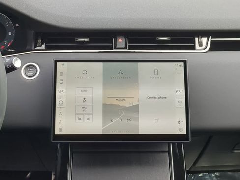 Certified 2025 Land Rover Range Rover Evoque Dynamic SE image 30