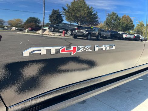 Used 2025 GMC Sierra 2500 AT4X image 28