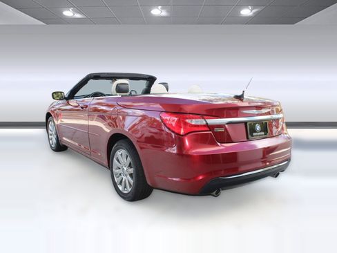 Used 2014 Chrysler 200 Touring image 20