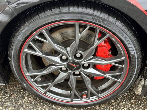 Certified 2023 Chevrolet Corvette Stingray Coupe w/ Z51 Performance Package image 8